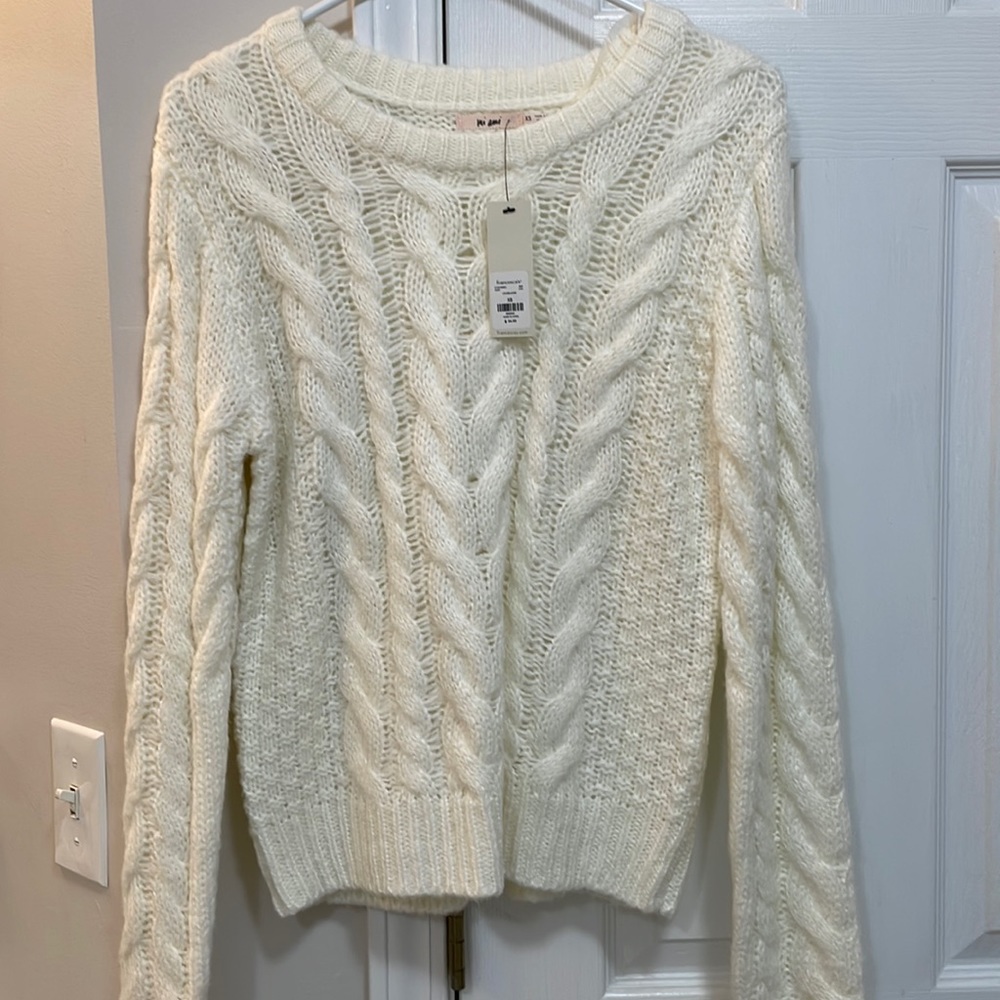 Francesca’s sweater